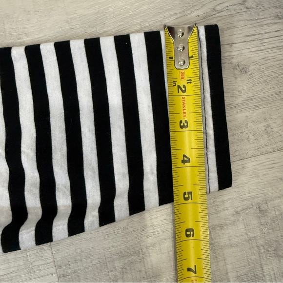 Alia Petite Black and White Striped 3/4 Sleeve Scoopneck Shirt - Picture 14 of 16